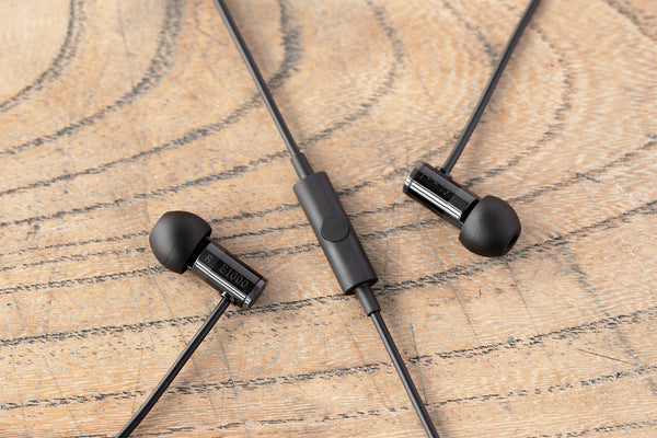 Final Audio E1000C -Black